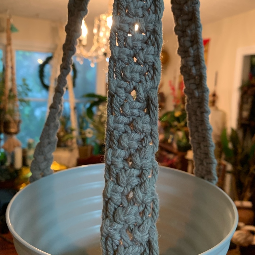 Taupe Macrame Plant Hanger with White Pot. Hanger has one twisted band. - Picture 3 of 4